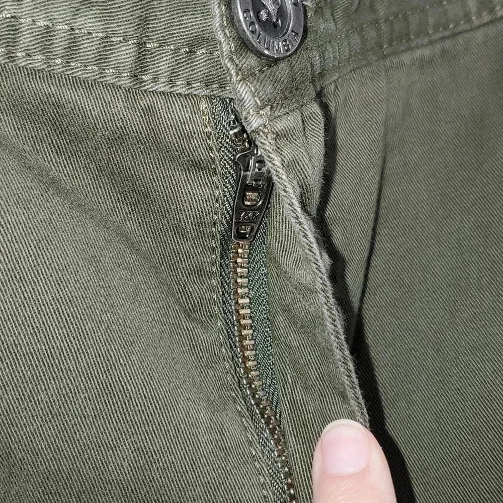 Columbia Shorts Cargo Army Green Size 42 - Picture 6 of 13